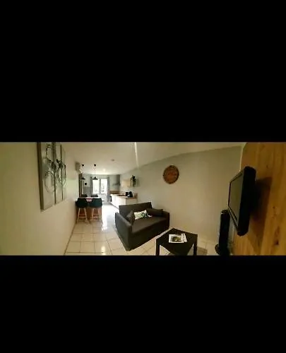 Chez Pat بيت للعطل أونسني